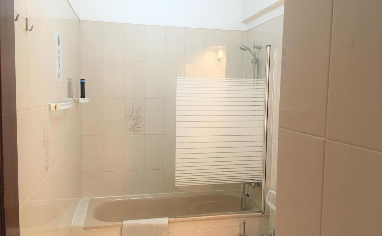 Apartamento Lisboa - Reboleira Amadora Exteriör bild